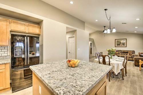 Show Low Home With White Mountain Lake Access!
