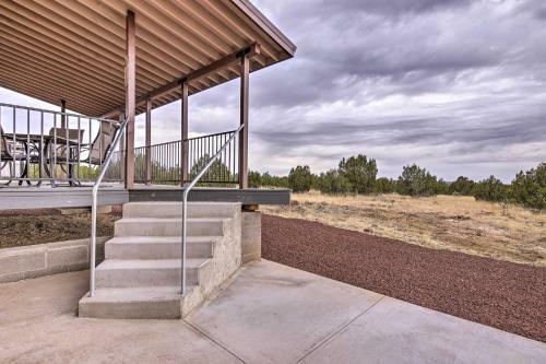 Show Low Home With White Mountain Lake Access!
