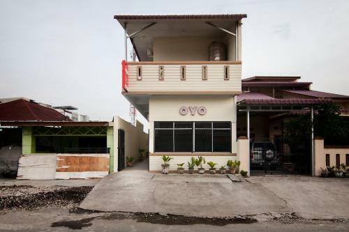 Hotel Oyo 885 Tangkul Residence