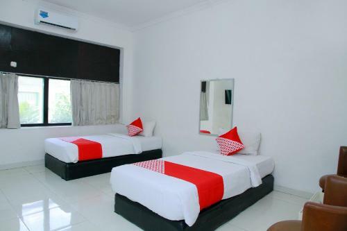 Oyo 1325 Grand Wisata Hotel