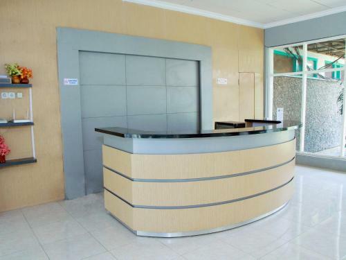 Oyo 1325 Grand Wisata Hotel