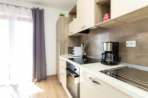 Apartments Mina