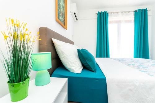 Apartments Mina