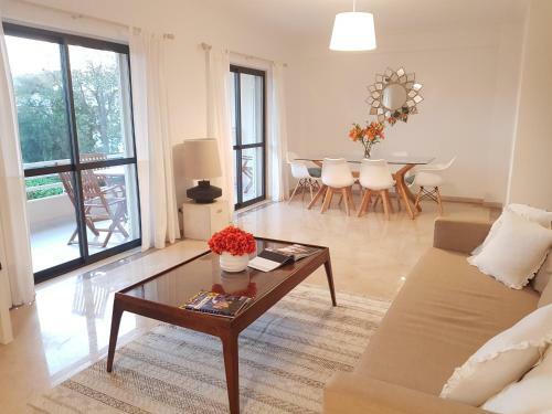 Ocean Cascais - Apartment With Swimming Pool