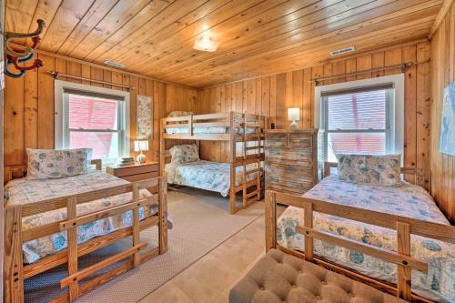 Oceanfront Family Cottage With Beach Access!