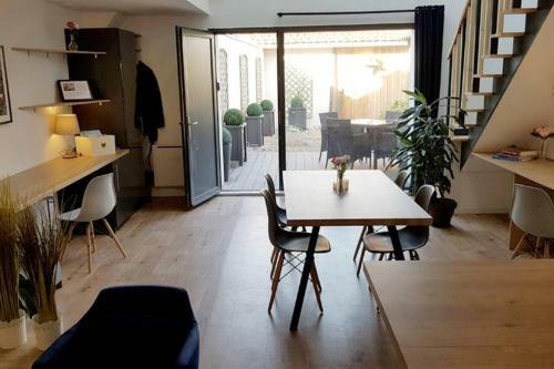 Apartamento Loft Renovation With A Private Garden