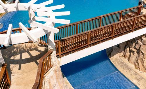 Hotel Crusoe Cabins Casobe