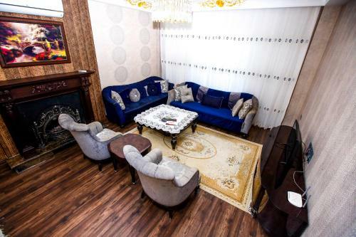 Cheerful 5 Bedroom Villa With Pool