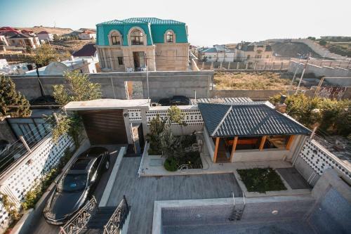Cheerful 5 Bedroom Villa With Pool