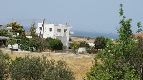 Milia Gardens