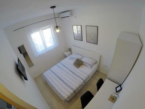 Hostal Apartmani Ogi 1