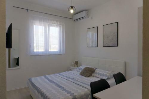 Hostal Apartmani Ogi 1