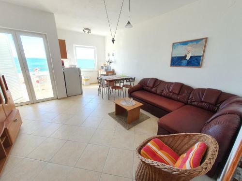 Sea & Garden Apartment Vir