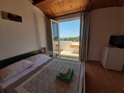 Apartments & Rooms Mila