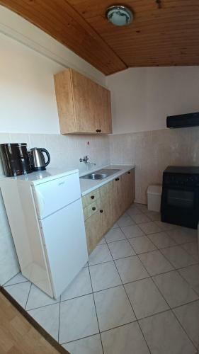 Apartments & Rooms Mila