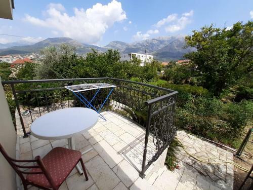 Apartments Mirovica