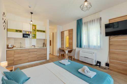 Green Valley Apartments