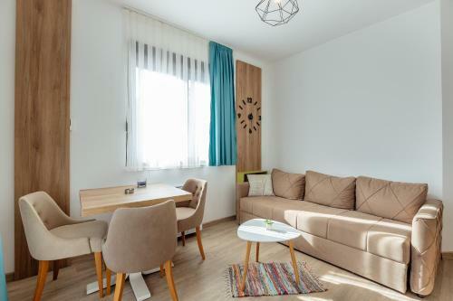 Green Valley Apartments