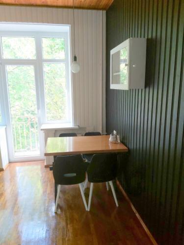 Parklane Apartment