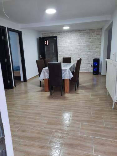 Lodge Cabana Eumar Baile Figa