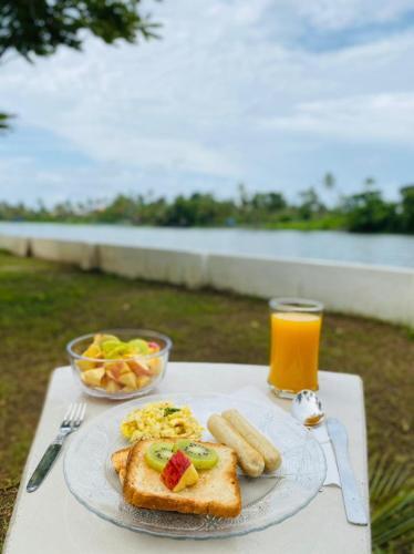 River View - Waterfront Villa