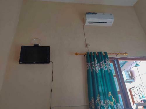 Hostal Paviliun Bu Sinta Redpartner