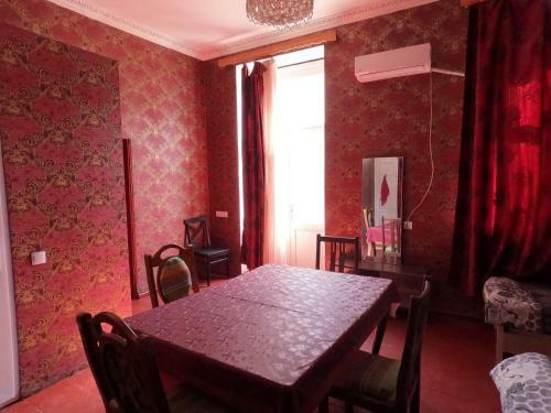 Sabir's Apartment Old Town
