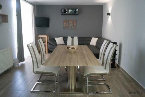 Allone Apartman
