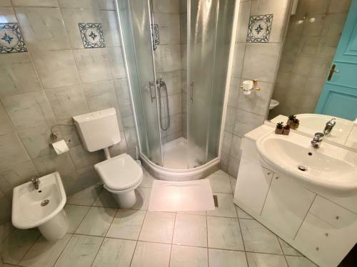 Hostal Apartments Igor