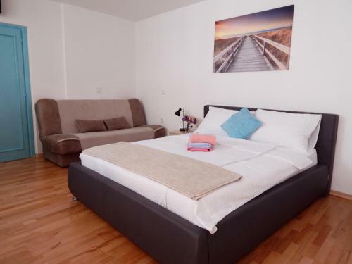 Hostal Apartments Igor