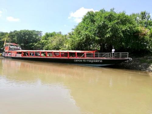 Canoa Cruise