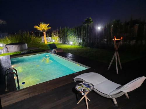Superbe Villa Avec Piscine Plages Des Nations