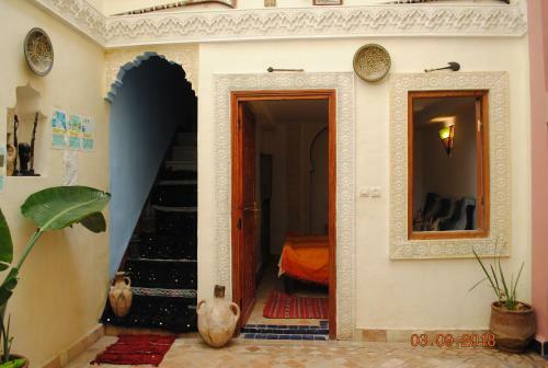 Hostal Dar Mounadim