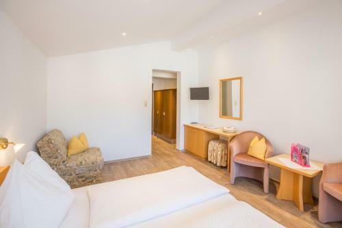 Hostal Pension Schusterkr�mer