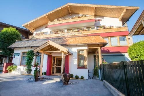 Hostal Pension Schusterkr�mer