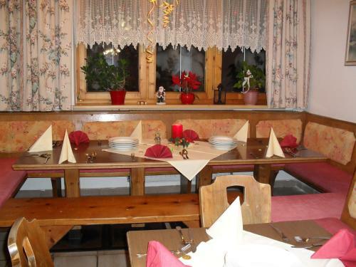 Hostal Jugendg�stehaus Oberau