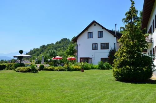 Hostal Gasthof-pension Karawankenblick