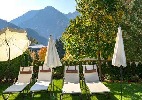 Hotel Alpendorf