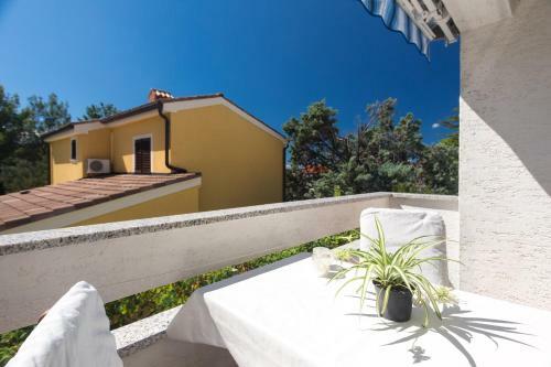 Apartments Rosi Punat