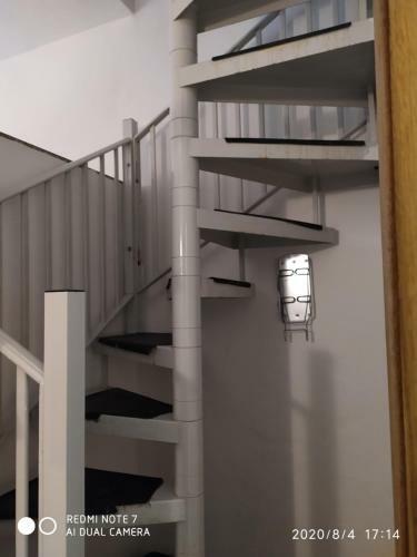 Casa Singola Su 2 Piani Brolo