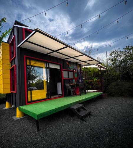 Ecobox 12: Mini-refugio Campestre