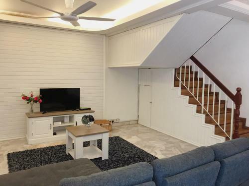 Hostal Bukit Tinggi, Klang- Cozy Home