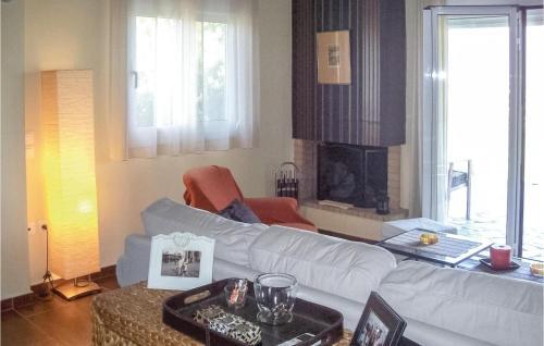 Two-bedroom Holiday Home In Korinthos