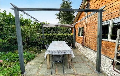 Nice Home In Loosdrecht With Wifi