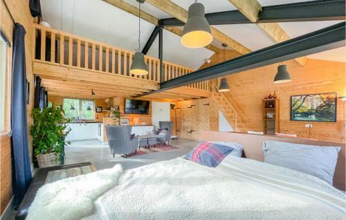 Nice Home In Loosdrecht With Wifi