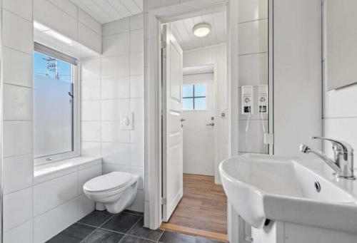 Ragnahuset - Koselig Minihus I Fiskev�r