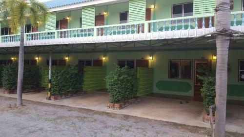 Aparthotel Green View Resort Tha Yang