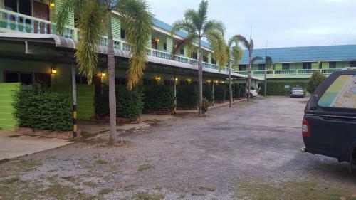 Aparthotel Green View Resort Tha Yang