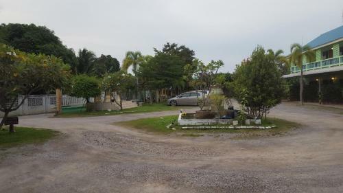Aparthotel Green View Resort Tha Yang