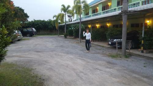 Aparthotel Green View Resort Tha Yang